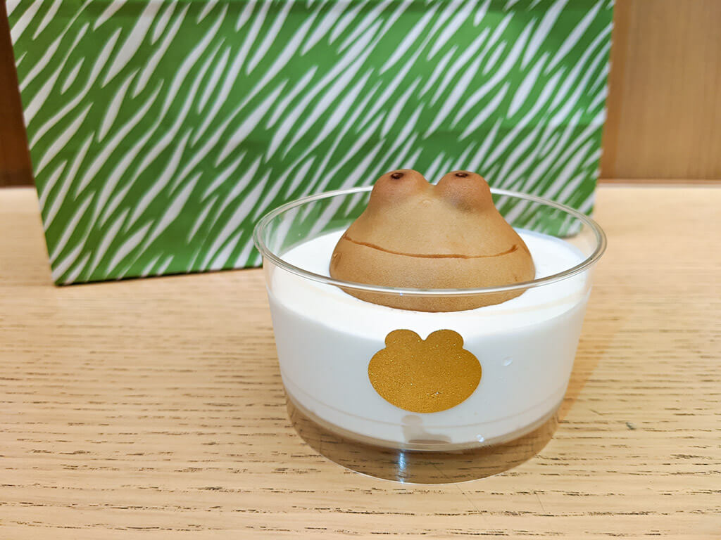 Kaeru Manju in a milk bath