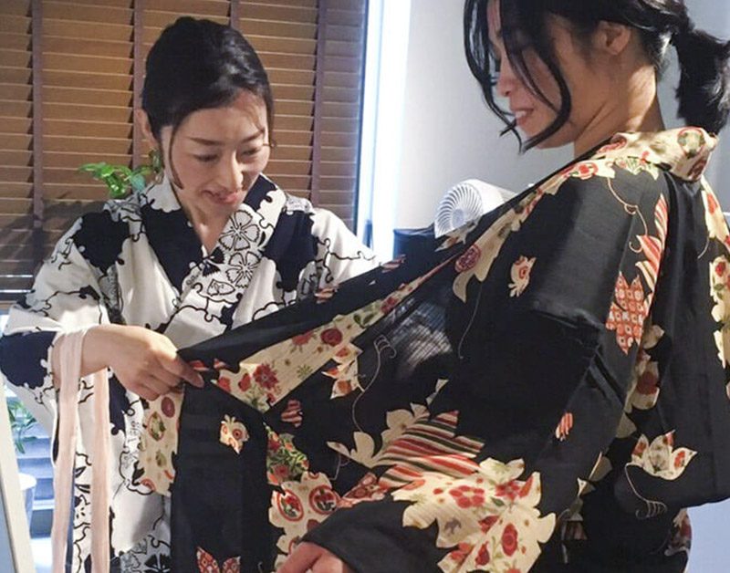 Kato - Kimono Dressing