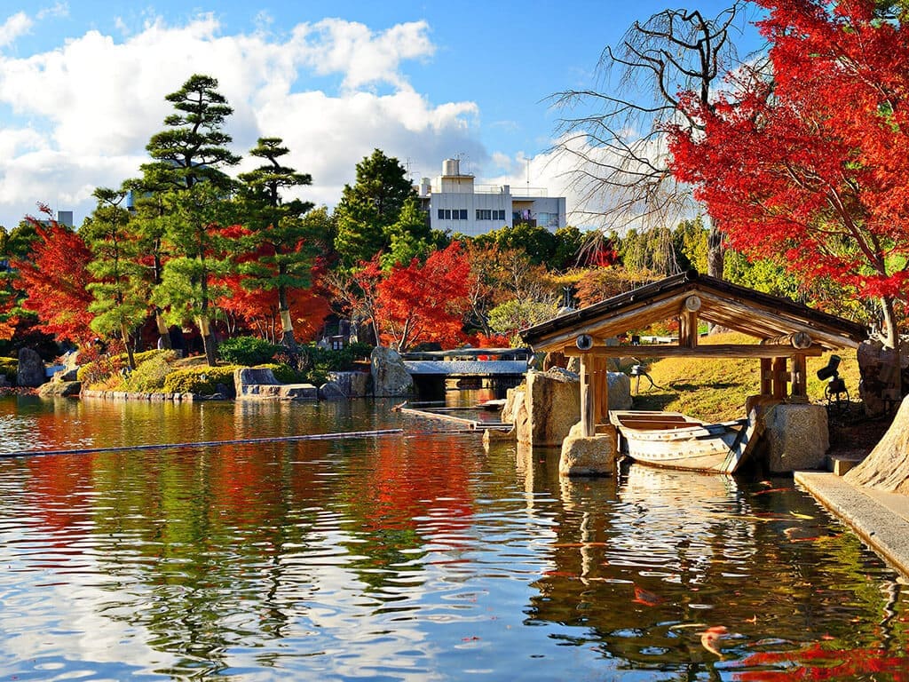 Tokugawaen in autumn