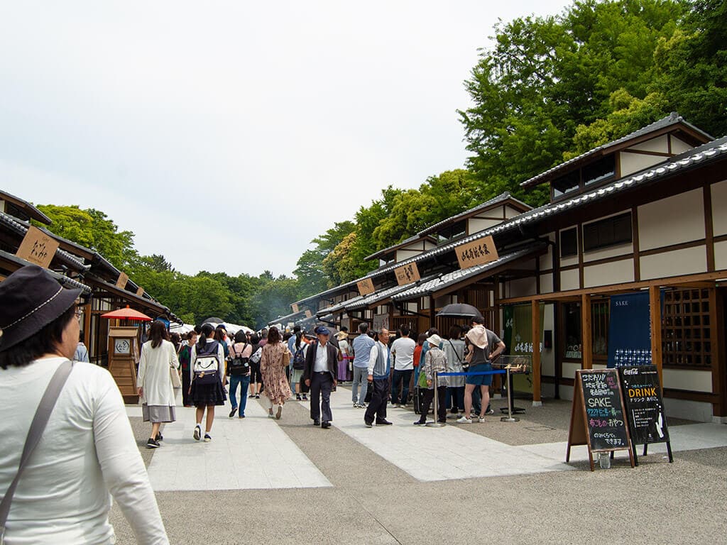 Nagoya Castle Kinshachi Yokocho