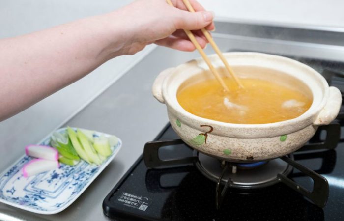Cooking chicken in broth