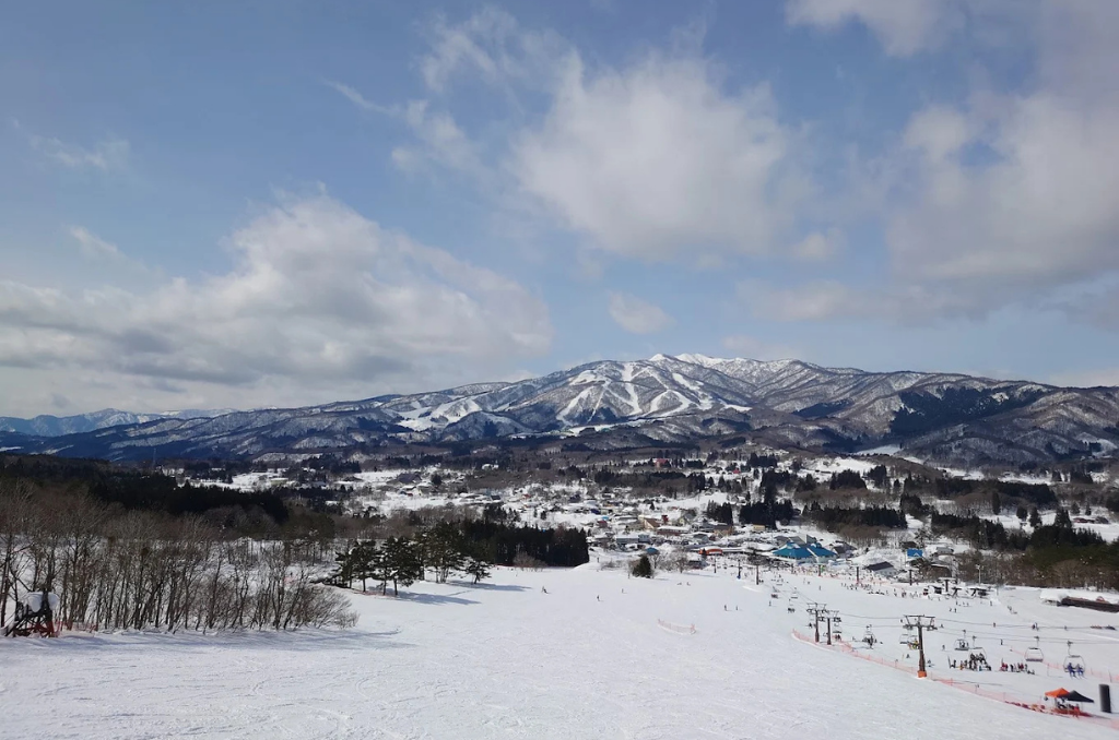 A view of the runs at Hirugano Kogen Ski Resort from the bottom of the mountains.