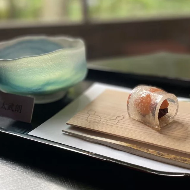 🍵🍡 Savor a Handmade Japanese Sweet & Matcha 🍡🍵 The perfect pairing—a delicate Japanese sweet and a freshly whisked bowl of matcha. In this experience, a tea ceremony master will prepare your tea right before your eyes, demonstrating the precision and artistry behind this timeless tradition. The handcrafted wagashi sweet complements the slight bitterness of the matcha, creating a harmonious balance of flavors that has been enjoyed for centuries.✨ An unforgettable taste of Japan’s tea culture! 📍 Don’t miss out—book now: https://www.nagoyaisnotboring.com/tour/tea-ceremony-experience/@furukawa_art_museum#MatchaTea #TeaCeremony #JapanCulture #Wagashi #nagoyaisnotboring